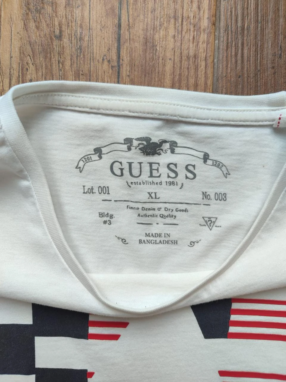 White Guess T-shirt – photo 3